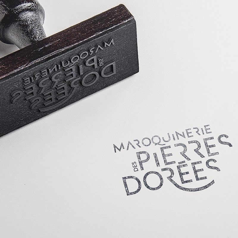 Création de marque et de charte graphique pour la Maroquinerie des Pierres Dorées.